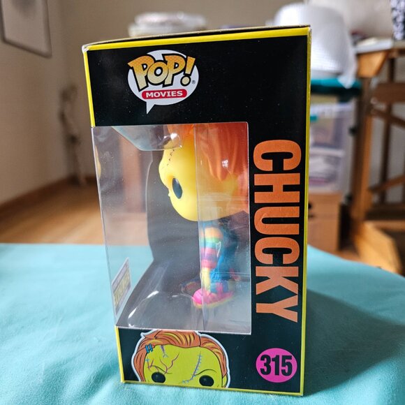 Funko Pop! Movies - Chucky #315 (Entertainment Earth Exclusive, Limited - Picture 2 of 4